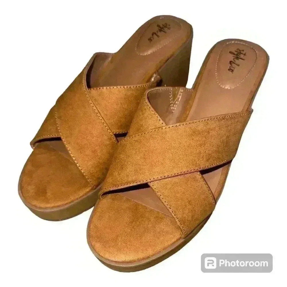 Style & Co. Womens Brown Strappy Wedge Sandals, Size 9
